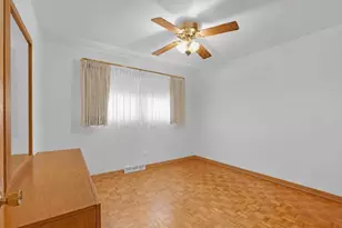 9700 S Kolmar Ave, Oak Lawn, IL 60453 - Photo 18