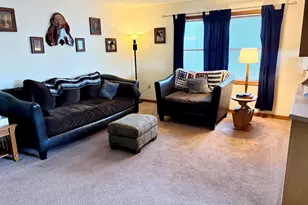 326 W Hight St, Macon, IL 62544 - Photo 10