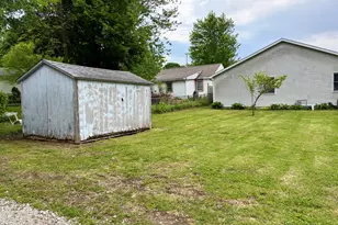 326 W Hight St, Macon, IL 62544 - Photo 34