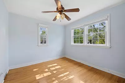 233 S Prospect Avenue, Clarendon Hills, IL 60514 - Photo 24