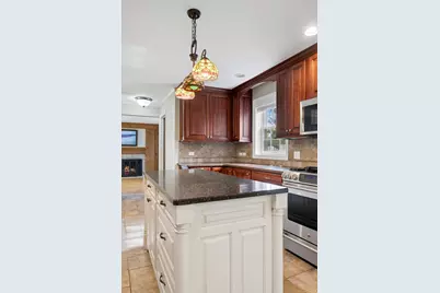 233 S Prospect Avenue, Clarendon Hills, IL 60514 - Photo 10