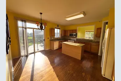 39302 N Queensbury Lane, Beach Park, IL 60083 - Photo 10