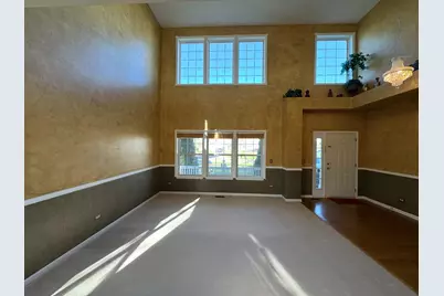 39302 N Queensbury Lane, Beach Park, IL 60083 - Photo 4