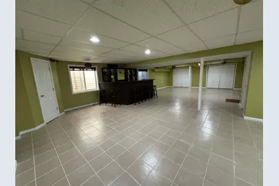 39302 N Queensbury Lane, Beach Park, IL 60083 - Photo 24