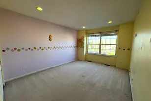 39302 N Queensbury Ln, Beach Park, IL 60083 - Photo 18