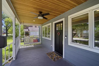 116 N Pine Avenue, Arlington Heights, IL 60004 - Photo 2