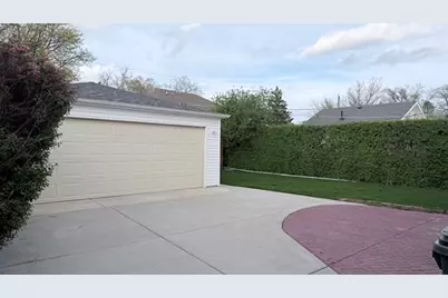 7340 Lake Street, Morton Grove, IL 60053 - Photo 2