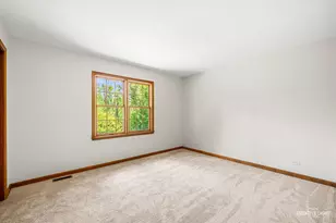 39W860 Reindeer Trail, Saint Charles, IL 60175 - Photo 18