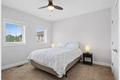 1350 W Byron Street #7, Chicago, IL 60613 - Photo 12
