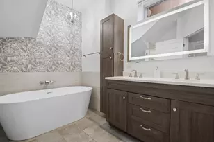 1350 W Byron St, Chicago, IL 60613 - Photo 10