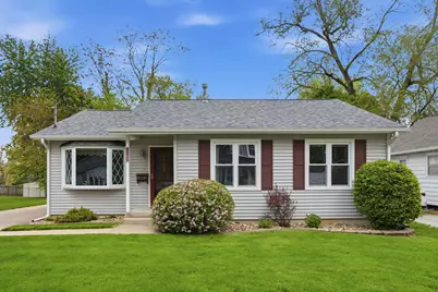 1160 32nd Street, Moline, IL 61265 - Photo 1