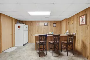 1160 32nd St, Moline, IL 61265 - Photo 20