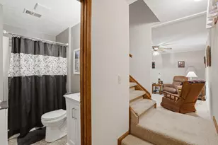 1160 32nd St, Moline, IL 61265 - Photo 16
