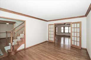 52 W Glenlake Ave, Roselle, IL 60172 - Photo 10