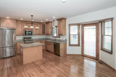 52 W Glenlake Avenue, Roselle, IL 60172 - Photo 18