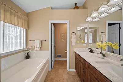 7299 Dada Drive, Gurnee, IL 60031 - Photo 10