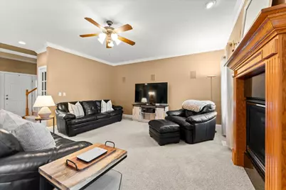 704 Hawk Drive, Mahomet, IL 61853 - Photo 12
