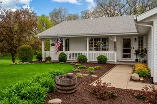 5687 Grey Dove Ct, Rockford, IL 61109 - Photo 2