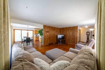 14 N Wabash Avenue, Glenwood, IL 60425 - Photo 4