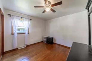 14 N Wabash Ave, Glenwood, IL 60425 - Photo 24