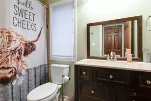 285 Regency Ct Unit B Ct, Wauconda, IL 60084 - Photo 12