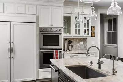 326 E Central Road, Arlington Heights, IL 60005 - Photo 8