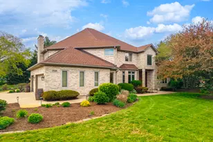4N428 Kingswood Ct, Wayne, IL 60184 - Photo 1