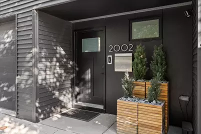 2002 W Ohio Street, Chicago, IL 60612 - Photo 2