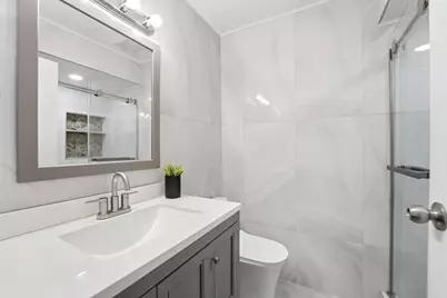 9331 Landings Lane #204, Des Plaines, IL 60016 - Photo 4