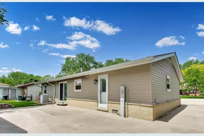 241 Brookhaven Drive, Elk Grove Village, IL 60007 - Photo 24