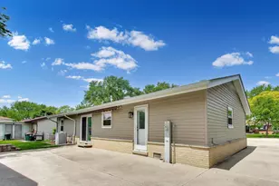 241 Brookhaven Dr, Elk Grove Village, IL 60007 - Photo 24