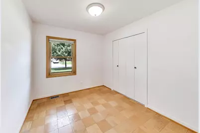 241 Brookhaven Drive, Elk Grove Village, IL 60007 - Photo 20
