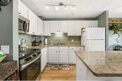 711 W Gordon Terrace #105, Chicago, IL 60613 - Photo 4