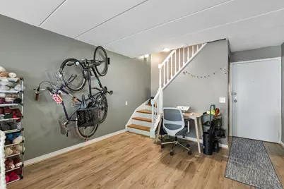 711 W Gordon Terrace #105, Chicago, IL 60613 - Photo 10