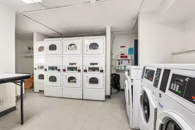 711 W Gordon Terrace #105, Chicago, IL 60613 - Photo 16