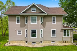 125 S State St, Franklin Grove, IL 61031 - Photo 4