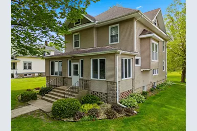 125 S State Street, Franklin Grove, IL 61031 - Photo 1