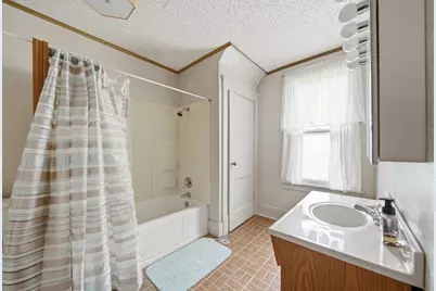 125 S State Street, Franklin Grove, IL 61031 - Photo 38