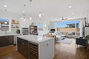 1521 W Fry St, Chicago, IL 60642 - Photo 4