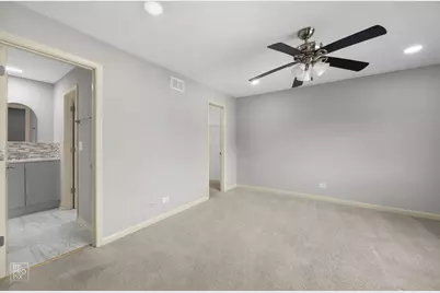 1060 Matfield Court #1060, Schaumburg, IL 60193 - Photo 6