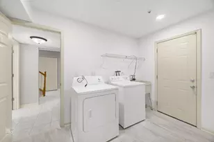 1060 Matfield Ct, Schaumburg, IL 60193 - Photo 10