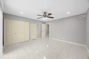 1060 Matfield Ct, Schaumburg, IL 60193 - Photo 8