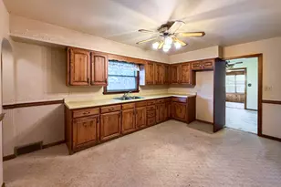 1017 Mary Ave, Dixon, IL 61021 - Photo 6