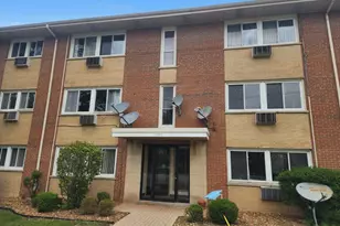 4450 W 111th St, Oak Lawn, IL 60453 - Photo 4