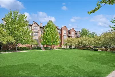 1950 Farnsworth Lane #105, Northbrook, IL 60062 - Photo 1