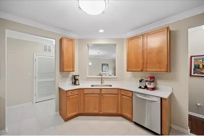 1950 Farnsworth Lane #105, Northbrook, IL 60062 - Photo 14