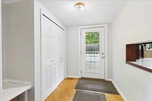 821 Oak Spring Ln, Libertyville, IL 60048 - Photo 14