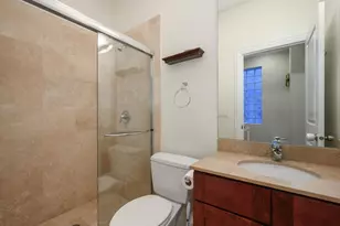 2431 W Walton St, Chicago, IL 60622 - Photo 14
