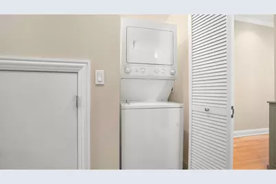 2431 W Walton Street #2, Chicago, IL 60622 - Photo 12