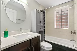 1525 N Claremont Ave, Chicago, IL 60622 - Photo 14